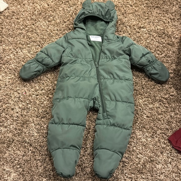 Old Navy Other - Old navy winter suit, size 6-12 months.
